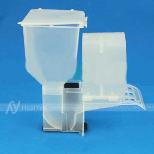 Mặt trước máng ăn bồ câu